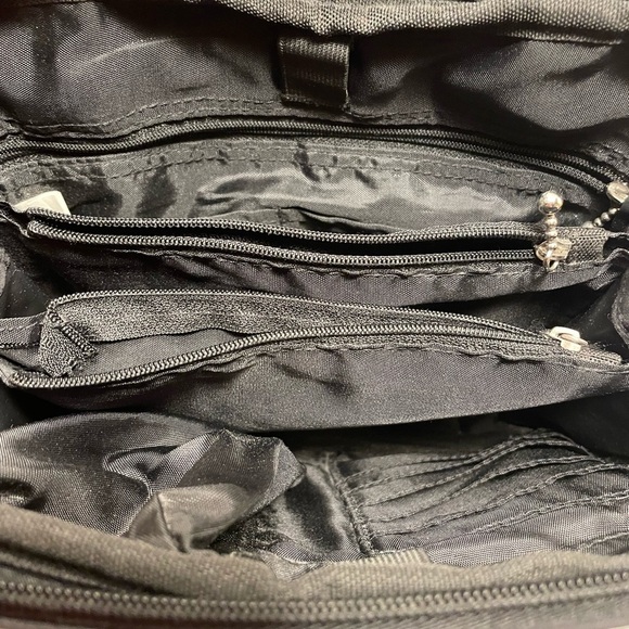 Baggallini Small Crossbody Bag - Picture 4 of 6